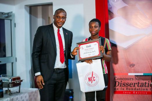 Promotion de l’excellence -  Trois filles brillent au concours de dissertation de la fondation UBA